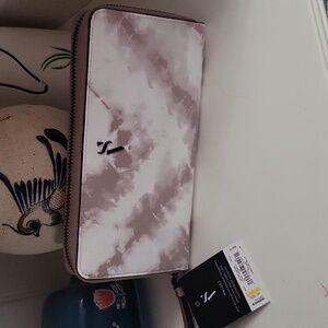 Simply Vera wallet